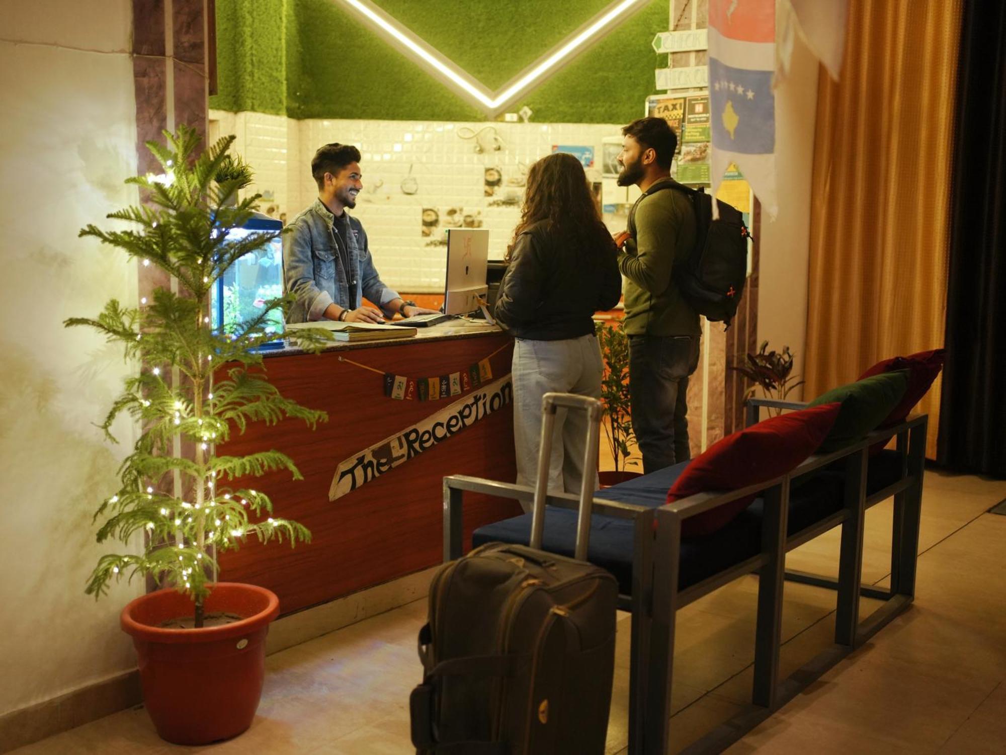 Skyard Rishikesh, Laxman Jhula Hostel Exterior photo