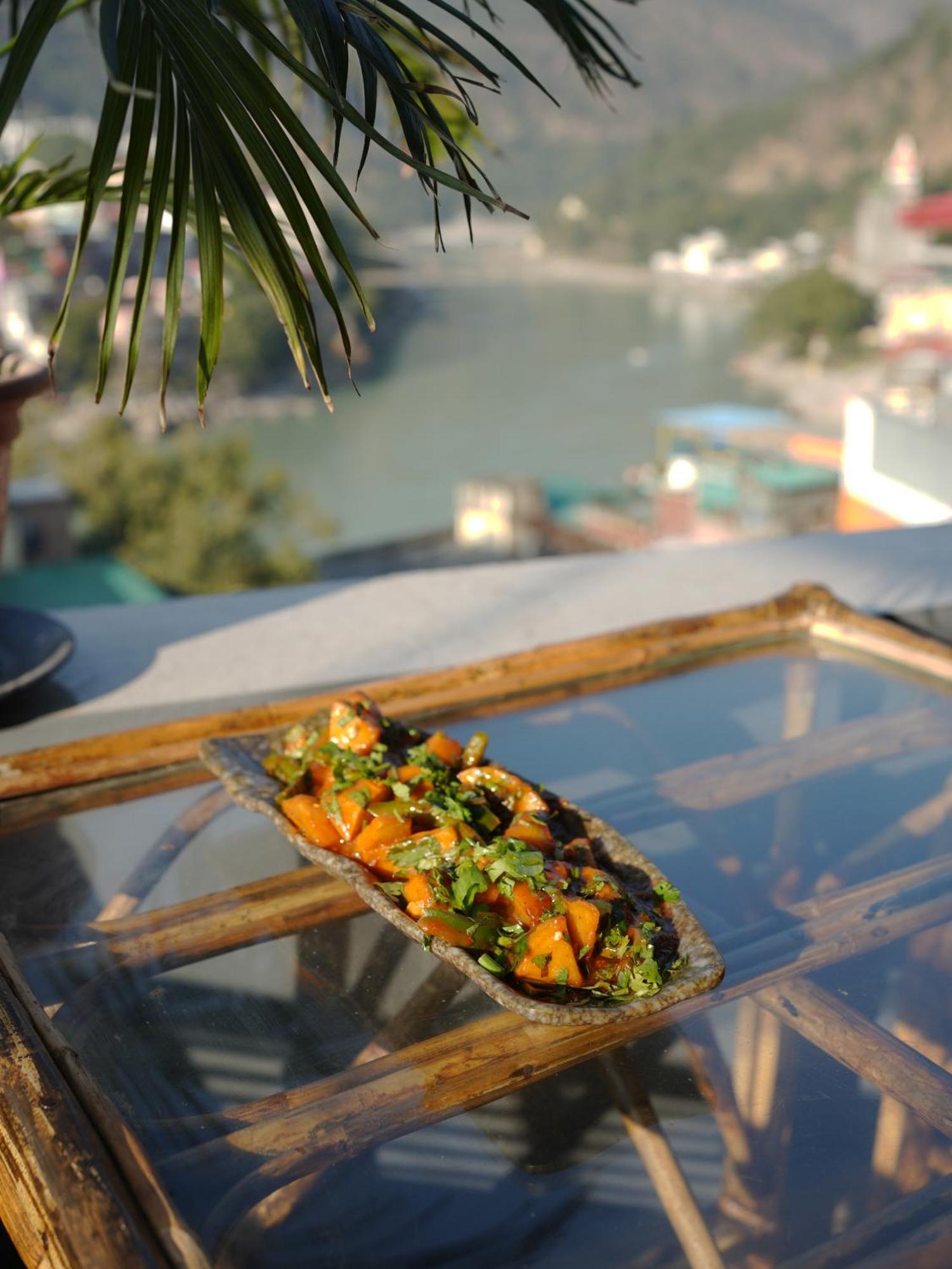 Skyard Rishikesh, Laxman Jhula Hostel Exterior photo