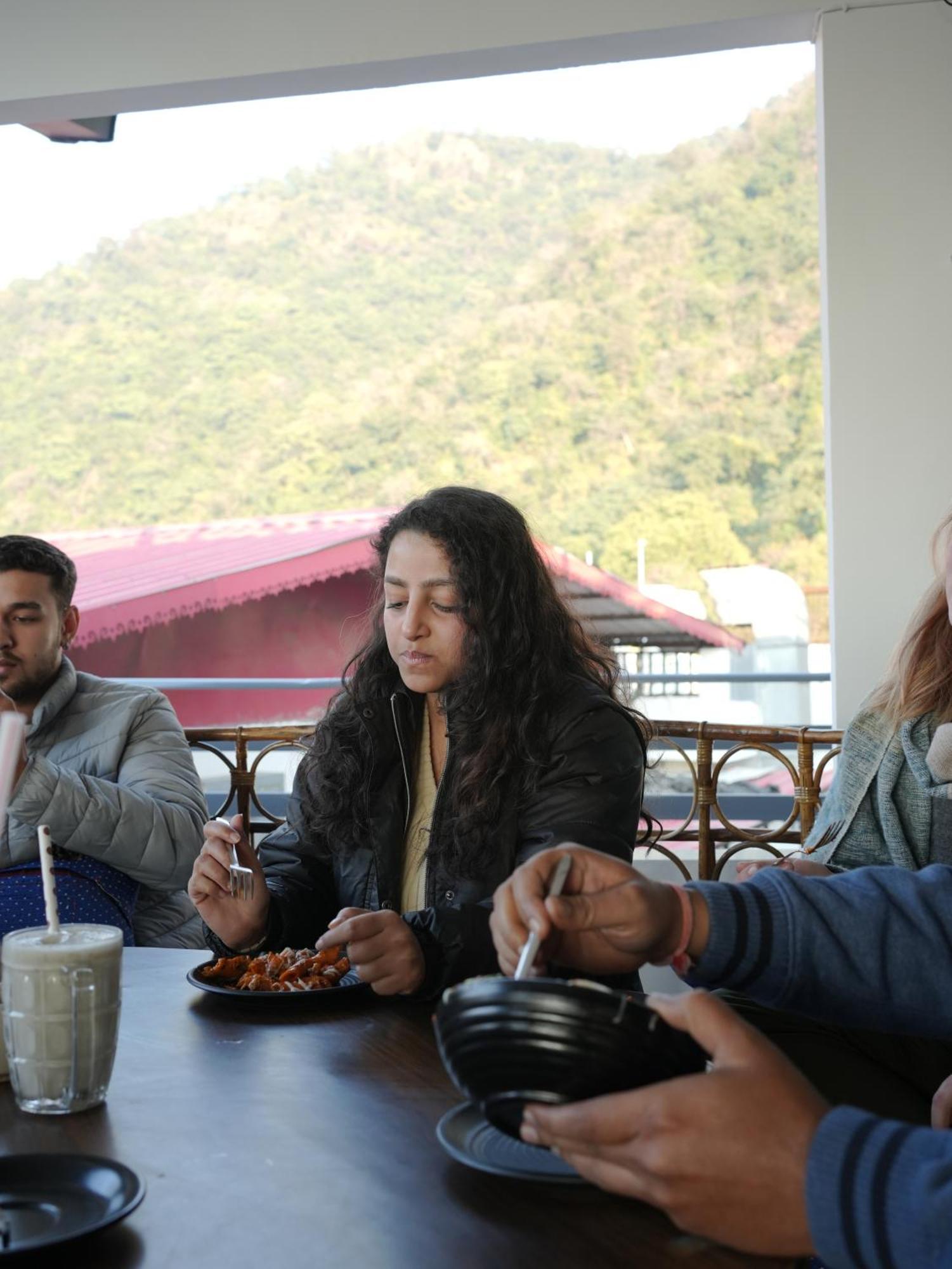 Skyard Rishikesh, Laxman Jhula Hostel Exterior photo