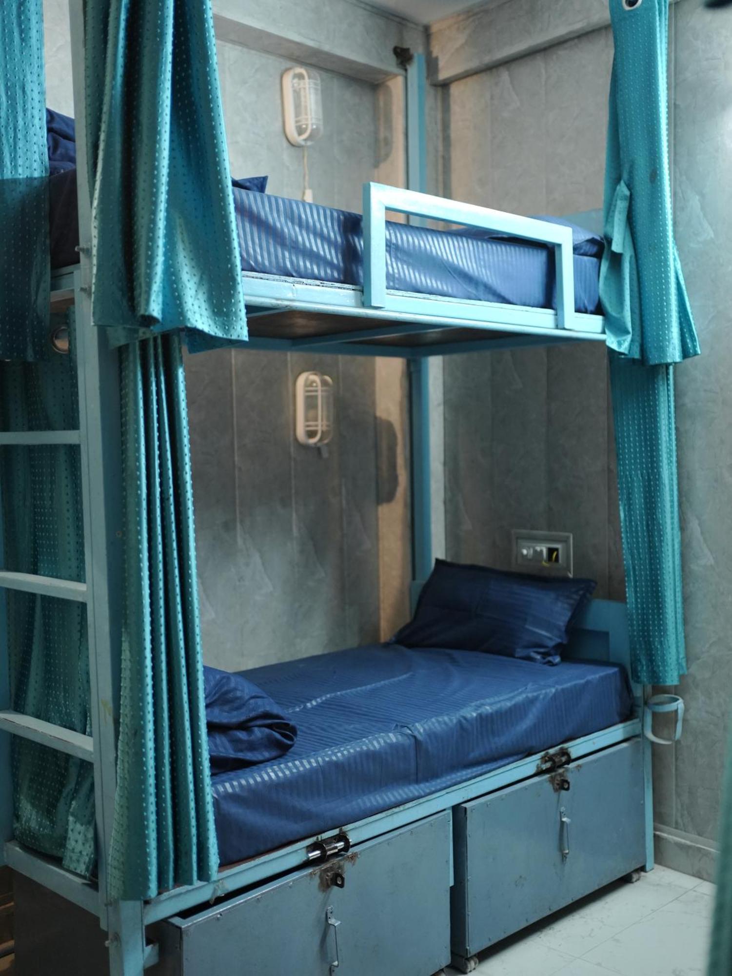Skyard Rishikesh, Laxman Jhula Hostel Exterior photo